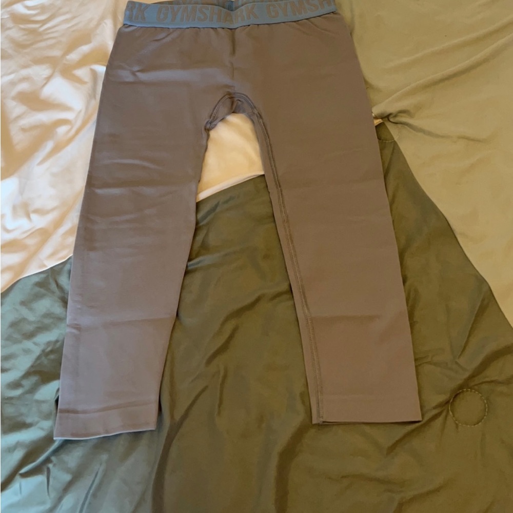 Gym shark 3/4 leggings light grey